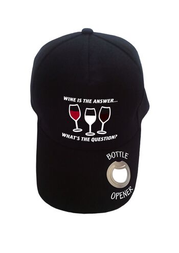 Casquette de baseball noire Wine is the answer