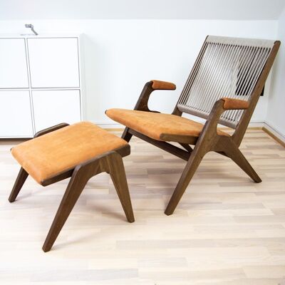 F-Chair, Smoked Oak Cognac / Beige + ∏-Stool, Smoked Oak / Black leather