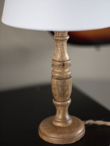 Table / Lampe de chevet "Chapeau Blanc" 8