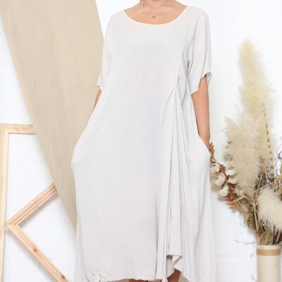 Beige relaxed dress with pockets