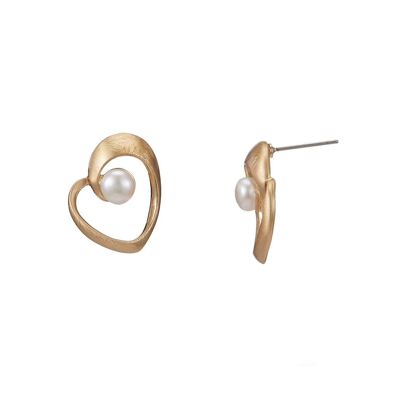 Kanno Heart Stud Earring