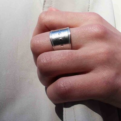 Großer und gravierter Ring Andromaque Silver | Handgemachter Schmuck in Frankreich