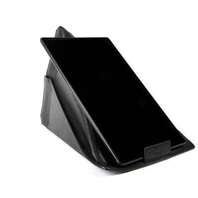 K0031AB | Hülle/modularer Tablet-Ständer aus echtem Leder, Vollnarbung, Dollar-Maserung. Schwarze Farbe. Verschluss mit Magneten. Abmessungen: 22 x 31 cm. Verpackung: TNT-Beutel