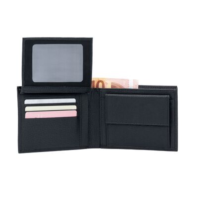 K10304AB | Portefeuille homme en véritable cuir pleine fleur, grain dollar. Couleur noire Poche pour pièces de monnaie. Dimensions fermé : 12,5 x 9,3 x 1 cm Conditionnement : fond/couvercle rigide Coffret Cadeau