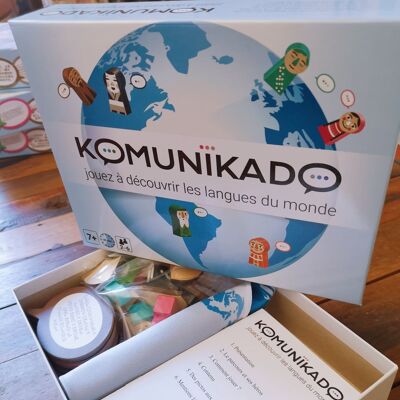Jeu éducatif Komunikado : découvrez les langues du monde. 6 héros, 6 étapes, 6 défis pour un tour du monde ludique et intuitif