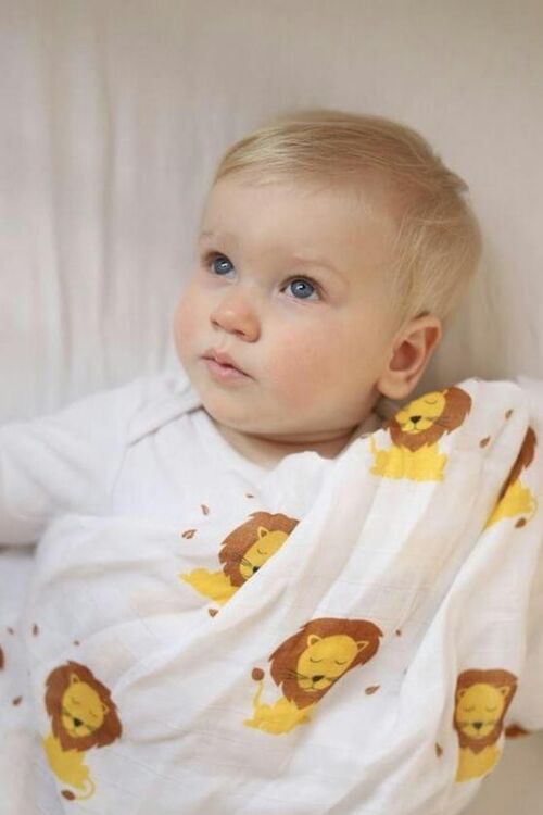 Leonard the Lion Bamboo Muslin Swaddle {The Aesop’s Fables Collection ®- The Lion and the Fox}