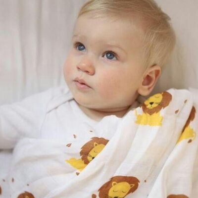 Leonard the Lion Bamboo Muslin Swaddle {The Aesop’s Fables Collection ®- The Lion and the Fox}