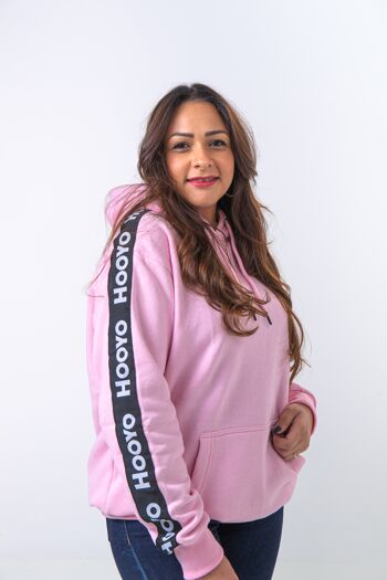 Le Sweat à Capuche Femme à Manches Rayées se décline en Rose. - Rose 1