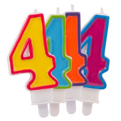 Vela numero 4 en colores alegres