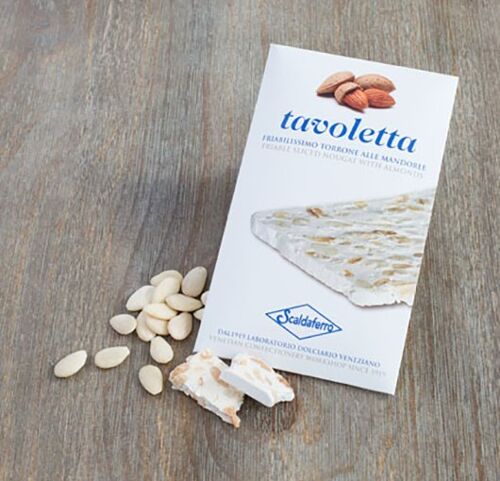 Tavoletta di torrone alle mandorle