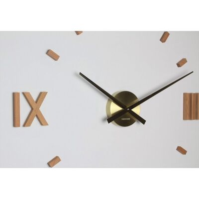 made of beech heartwood: HolzKaspero Kasper'o'clock - the special wall clock - gold