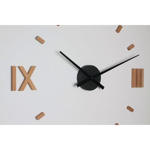 aus Kernbuchenholz: HolzKaspero Kasper'o'clock - die besondere Wanduhr - schwarz