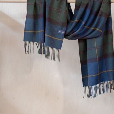 Lambswool Oversized Scarf in Macleod of Harris Antique Tartan