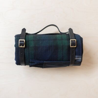 Recycled Wool Picnic Blanket in Black Watch Tartan