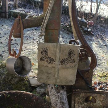 Sac traditionnel DOMELO, sac à bandoulière en cuir pour l'Oktoberfest. petit sac à bandoulière dirndl avec broderie 6