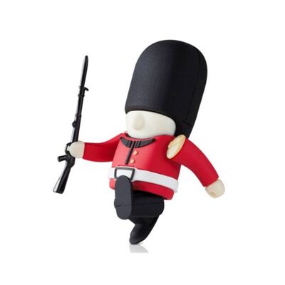 DIY 8GB Queen's Guard USB Flash Drive