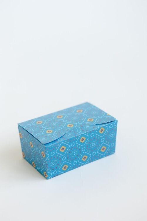 BANDANI TREAT BOX BLUE