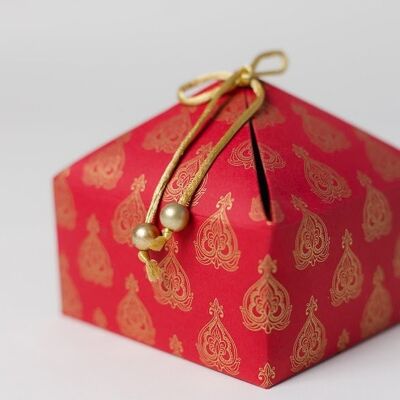 CONFEZIONE REGALO FOGLIA DI MUGHAL ROSSA