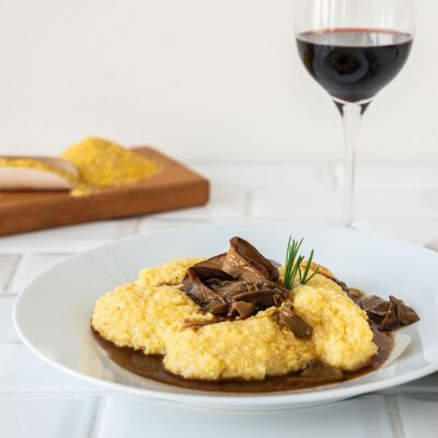 Polenta bergamasca con crema di funghi porcini