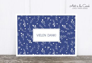 Carte postale: Merci, motif floral bleu