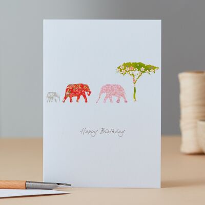 Tarjeta de cumpleaños de elefantes y árbol