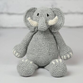 Kit de crochet d'éléphant de Roy 3