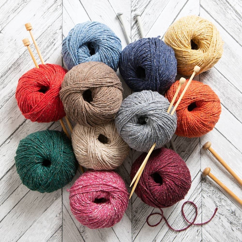 Giant knitting best sale kit dragons den