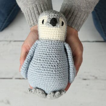 Kit de crochet Poppy le pingouin 2