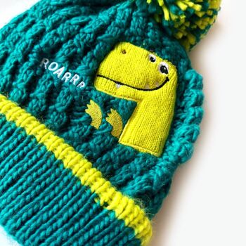 Bonnet enfant dinosaure brodé Bertie 3