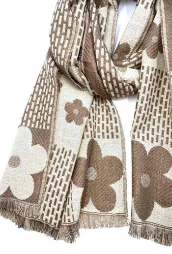 foulard en laine beige 3