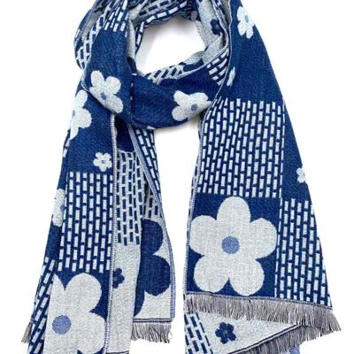 foulard en laine bleu.