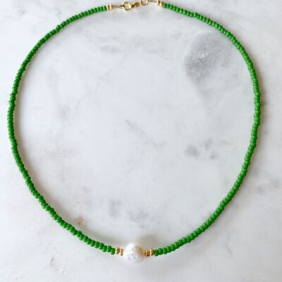 Colourful Freshwater Pearl Beaded 16€ Choker Necklace - Pea Green