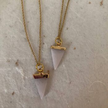 Quartz blanc et or collier de pierres précieuses de guérison stylo triangle 5