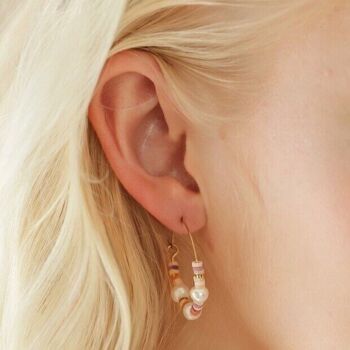 Boucles d'oreilles créoles perle et perle colorées en or 3
