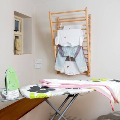 Bunty Haya Natural | Estante para secadora de ropa montado en la pared