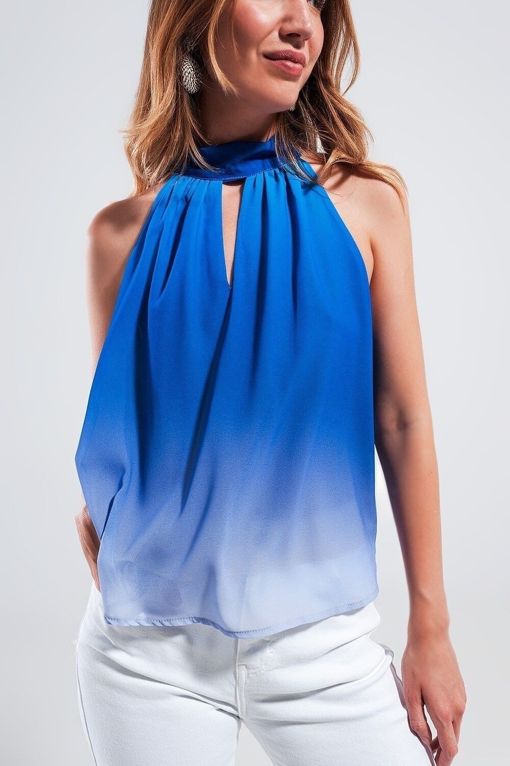Top con scollo all'americana in blu ombre