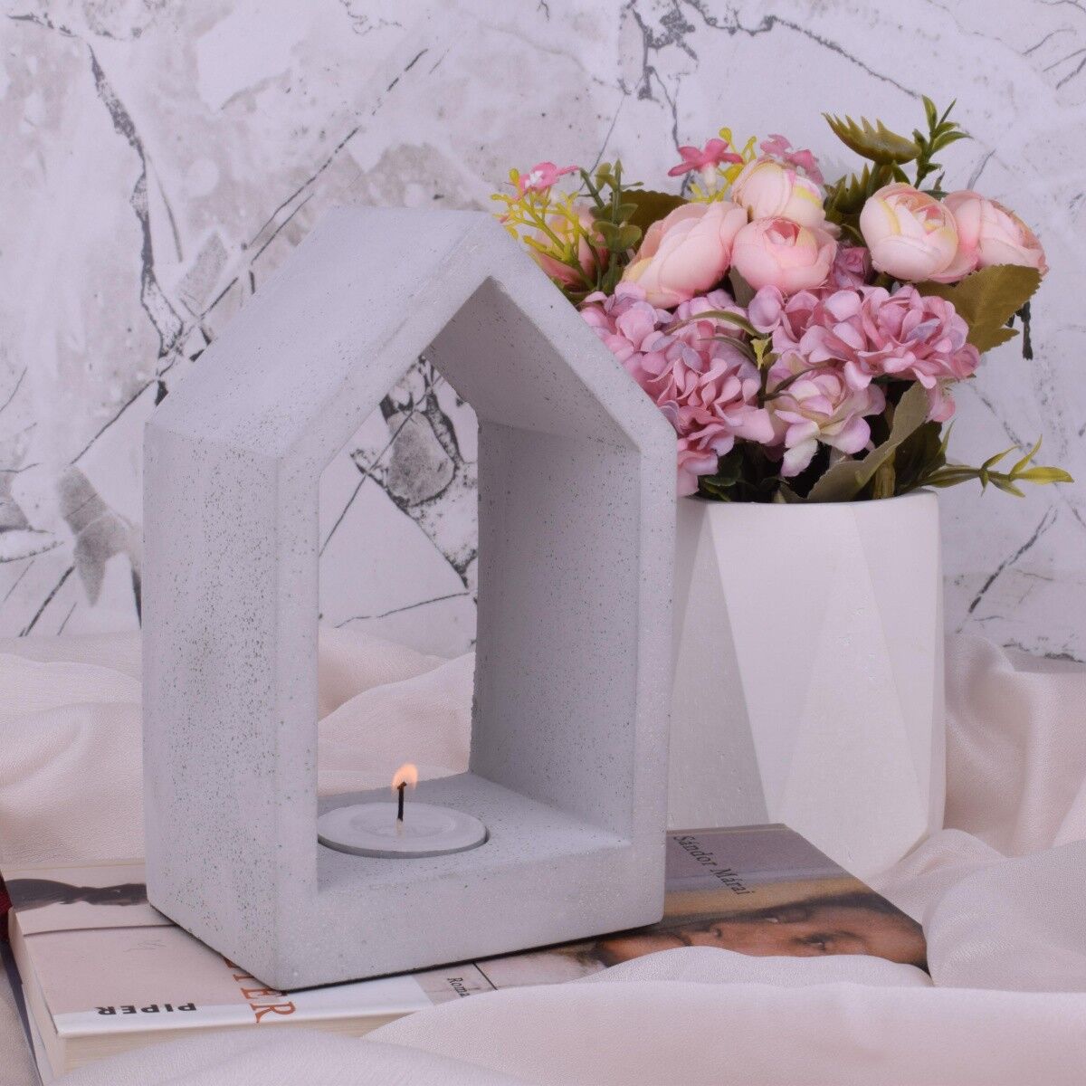 Teelicht Kerzenhalter "Zuhause" Beton-Design Kerze