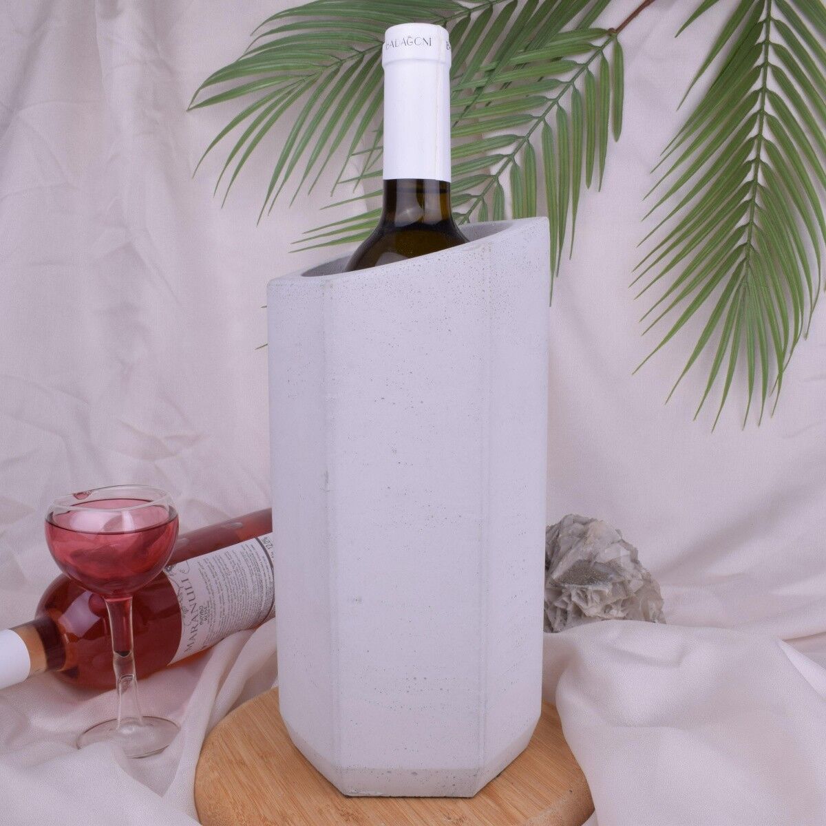 Weinkühler Flaschenkühler "Berlin" Design aus Beton Unikat