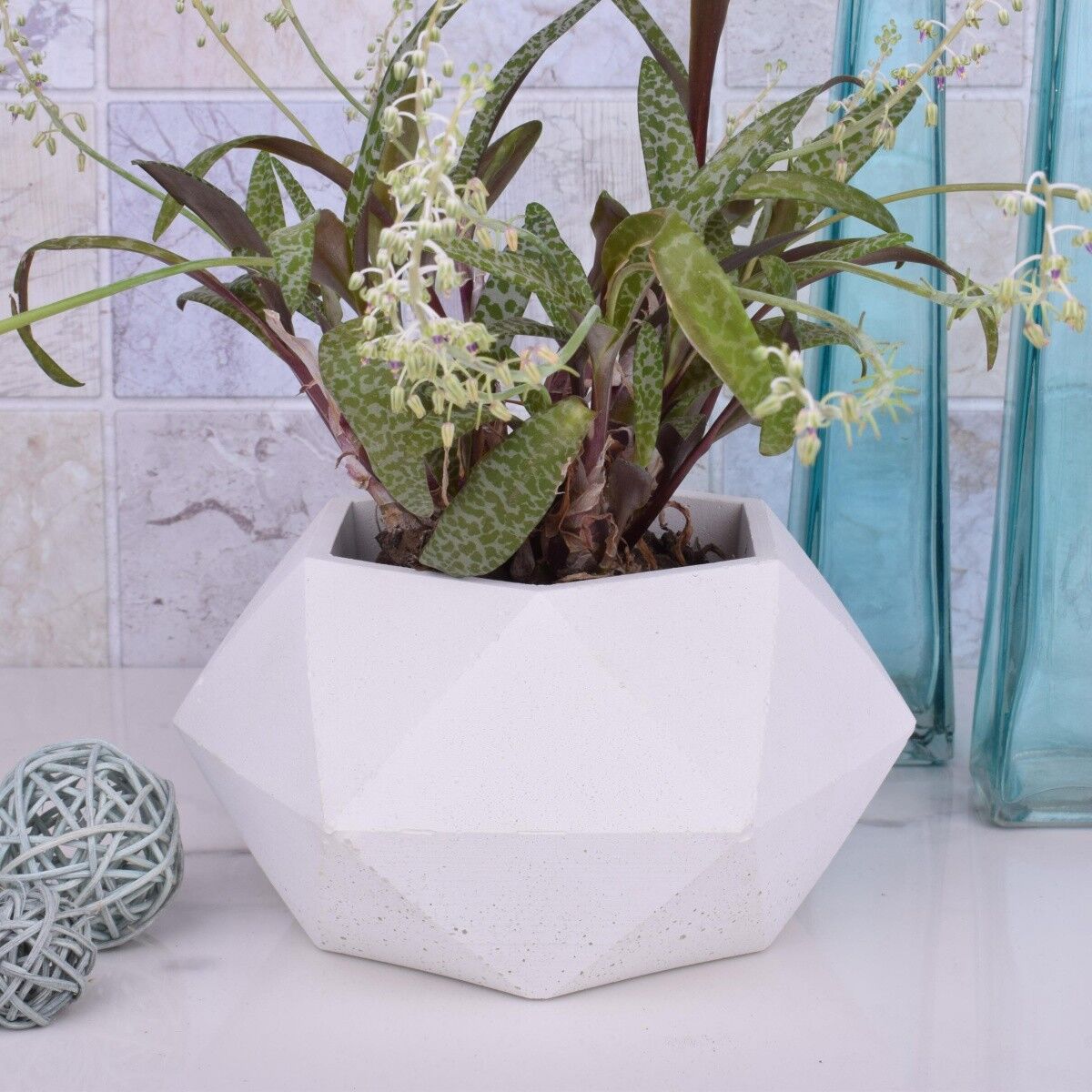 Portavasi fioriera "Sofi" decoro di design bianco