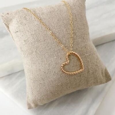 valentine necklace