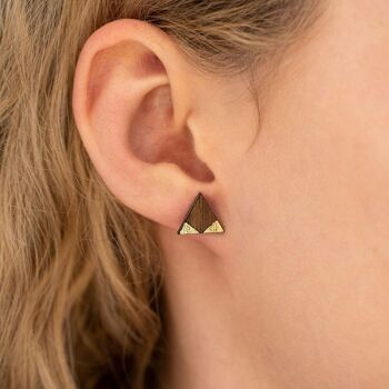 Clous d'oreilles en bois triangle - noyer - or 3