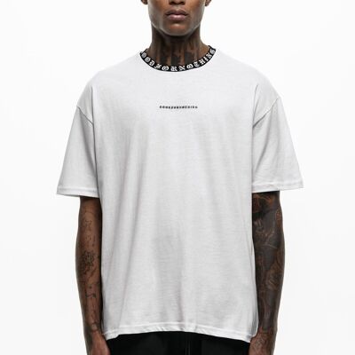 T-shirt oversize con logo bianco gotico