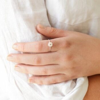 Bague marguerite émaillée en argent 2