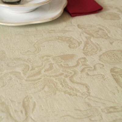 Simple octopus napkin in linen and cotton with machine finish