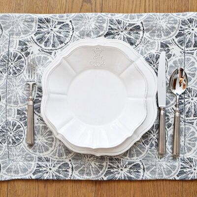 Arancino placemat with hemstitch in pure cotton
