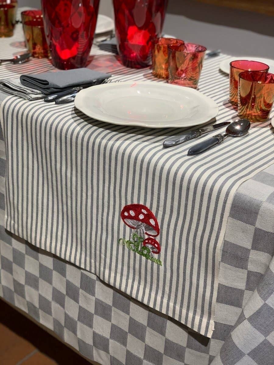 Cavaliere Fungo «Toadstool», prodotto in Italia