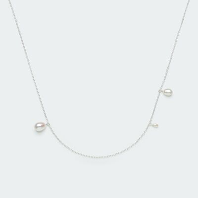 Asymmetric Pearl necklace silver