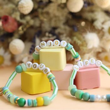Perles lettres 3 mots pour bracelet à personnaliser - Enjoy, Your et Life 2