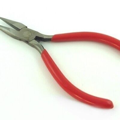 Serrated flat-nose pliers