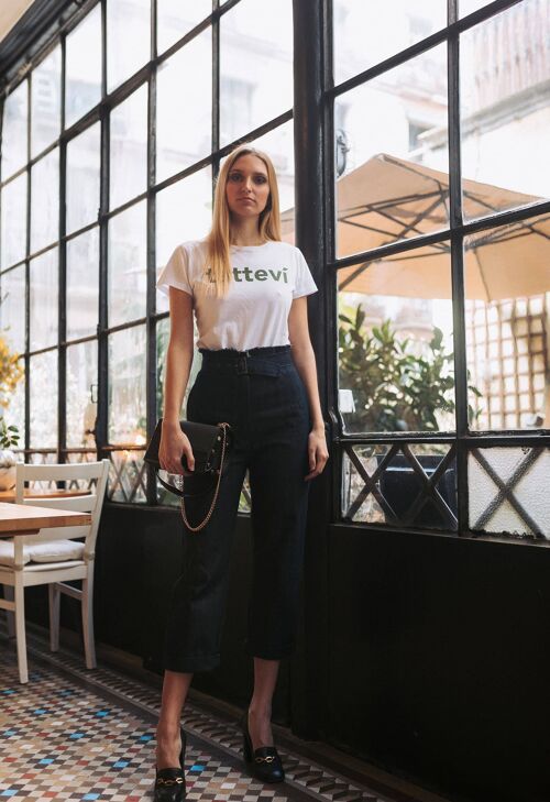 Pantalón vaquero de corte boyfriend ajustado y cintura alta